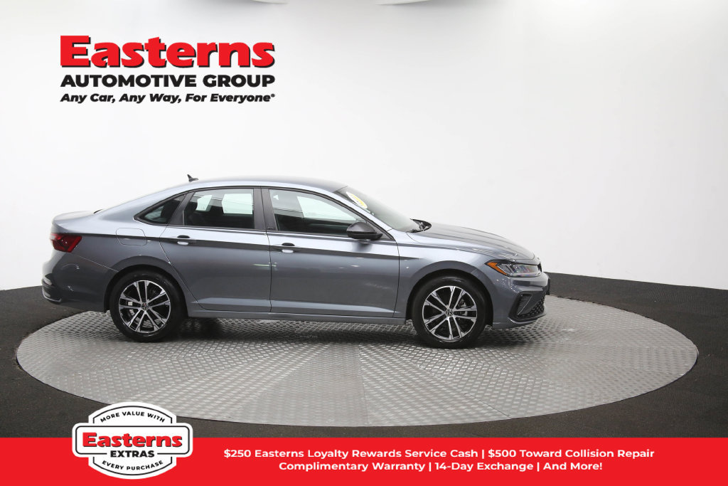 Used 2025 Volkswagen Jetta Sport FWD image 46
