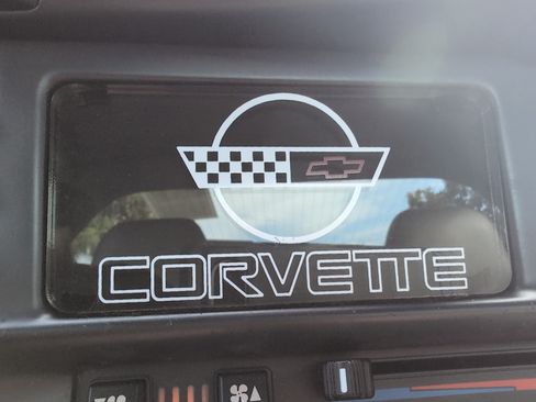 Used 1995 Chevrolet Corvette Coupe RWD image 38