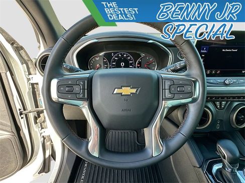 Used 2023 Chevrolet Blazer Premier w/ Driver Confidence II Package image 11