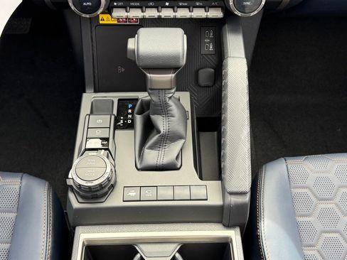 New 2026 Toyota 4Runner 4WD image 24