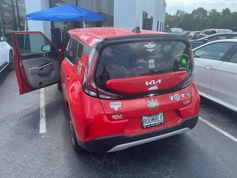 Used 2023 Kia Soul EX FWD image 4