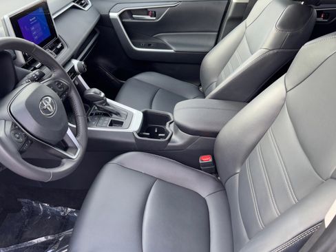 Certified 2025 Toyota RAV4 XLE Premium image 20
