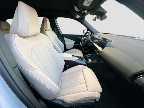 New 2026 BMW X3 xDrive30i w/ Premium Package AWD/4WD image 23