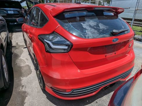 Used 2015 Ford Focus ST FWD image 10