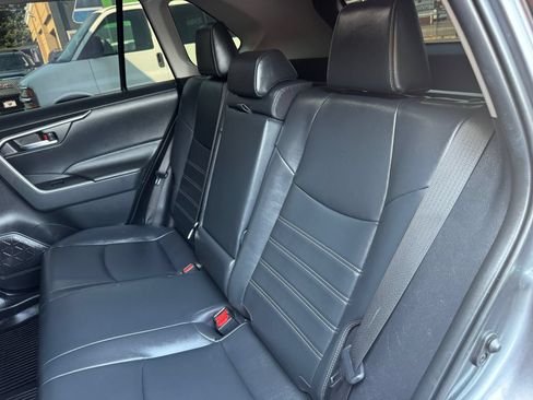 Used 2019 Toyota RAV4 XLE Premium w/ Advanced Technology Package AWD/4WD image 16