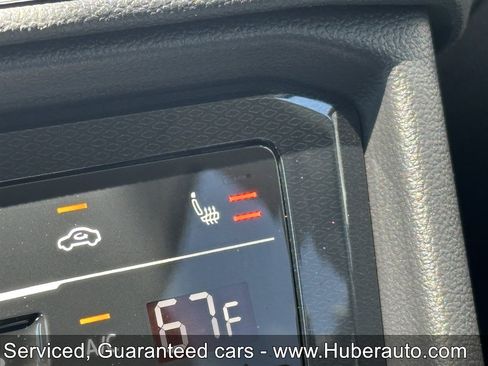 Used 2026 Volkswagen Taos SE AWD/4WD image 18