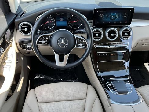 Used 2021 Mercedes-Benz GLC 300 image 10