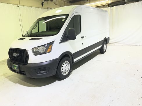 Used 2023 Ford Transit 250 Medium Roof AWD image 6