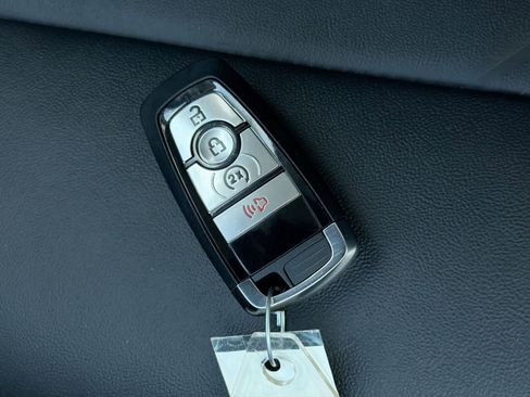 New 2025 Ford Ranger Lariat w/ Chrome Accent Package image 37