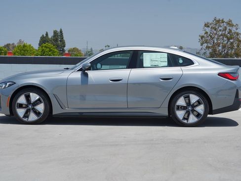 New 2026 BMW i4 eDrive40 w/ Premium Package RWD image 4