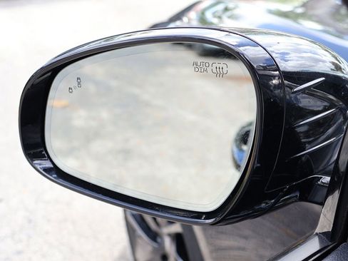 Used 2023 Genesis G70 2.0T w/ Sport Prestige Package image 40