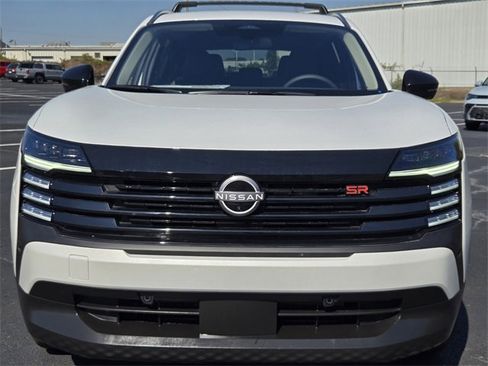 New 2026 Nissan Kicks SR image 13