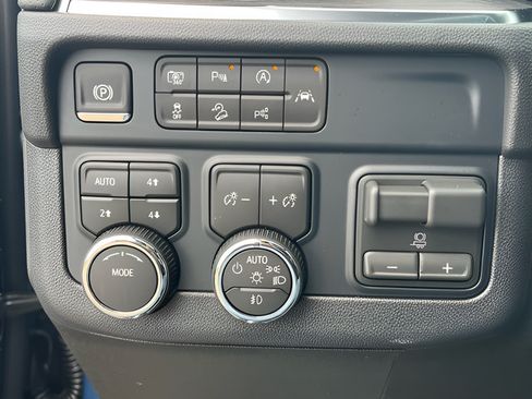 New 2026 Chevrolet Tahoe Premier AWD/4WD image 24
