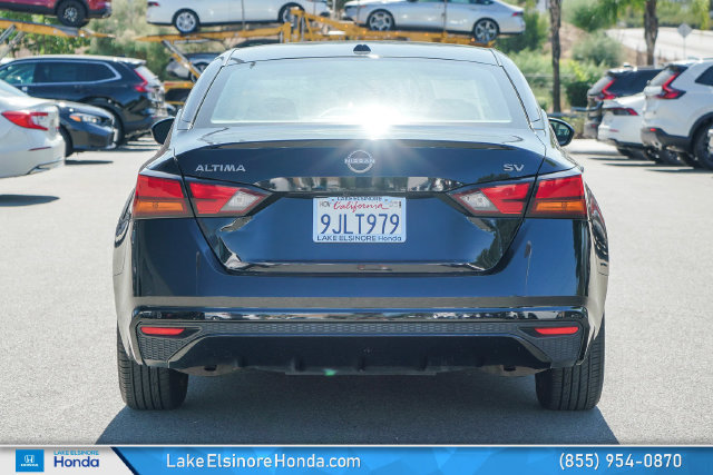 Used 2024 Nissan Altima 2.5 SV FWD image 10