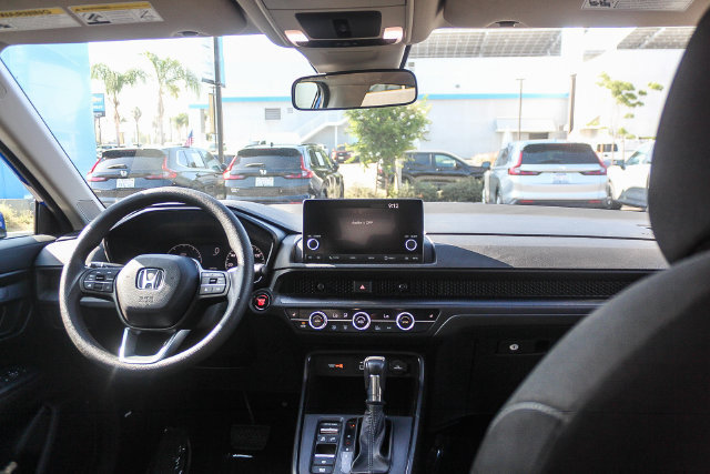 Used 2023 Honda CR-V EX image 16