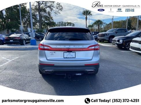 Used 2017 Lincoln MKX Reserve FWD image 5