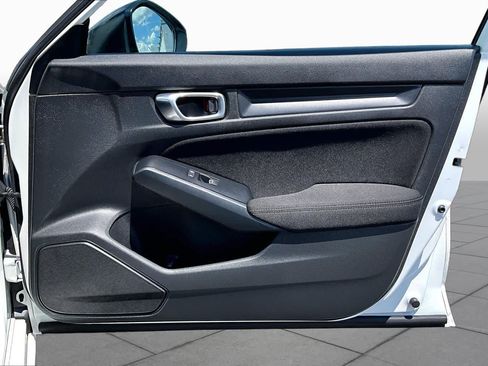Used 2023 Honda Civic Sport image 23
