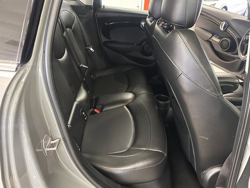 Used 2020 MINI Cooper S image 18