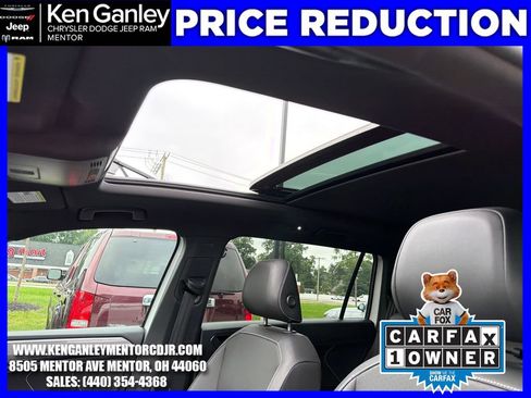 Used 2023 Volkswagen Tiguan SE R-Line AWD/4WD image 18