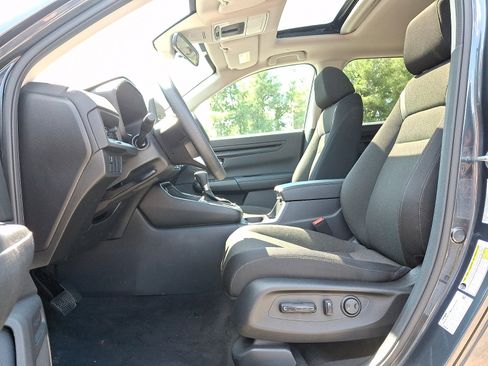 Used 2023 Honda CR-V EX image 13