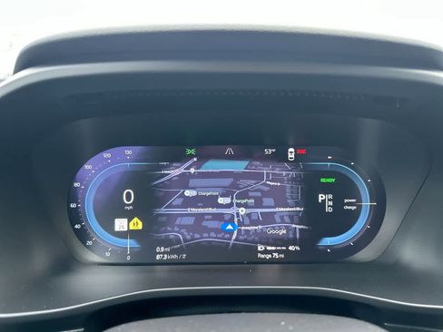 Used 2023 Volvo XC40 Recharge Ultimate image 33