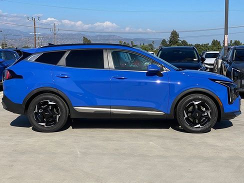 New 2026 Kia Sportage EX w/ EX Panorama Roof Package FWD image 2