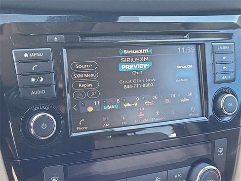 Used 2020 Nissan Rogue SV image 15