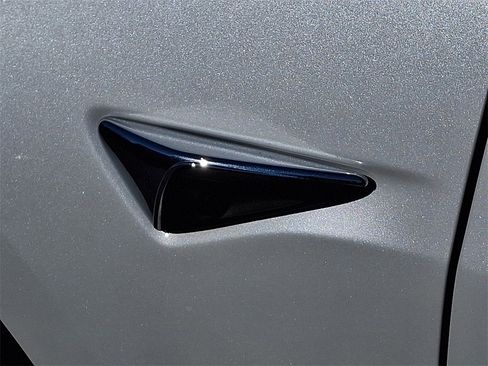 Used 2020 Tesla Model 3 Standard Range Plus image 32