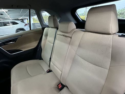Used 2025 Toyota RAV4 XLE w/ Convenience Package image 22