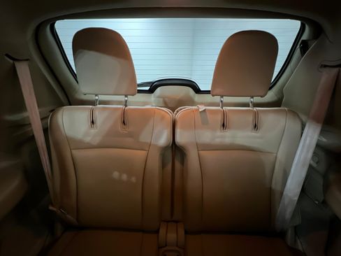 Used 2013 Toyota Highlander Limited AWD/4WD image 19