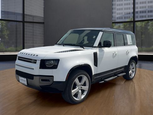 Used 2024 Land Rover Defender 110 X-Dynamic SE AWD/4WD image 1