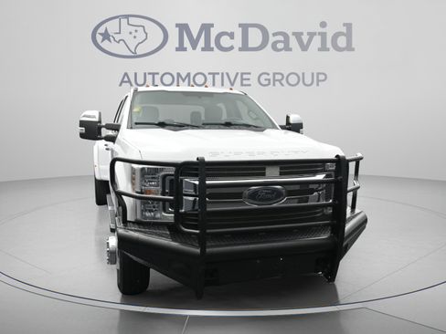 Used 2019 Ford F350 XLT w/ XLT Premium Package AWD/4WD image 2
