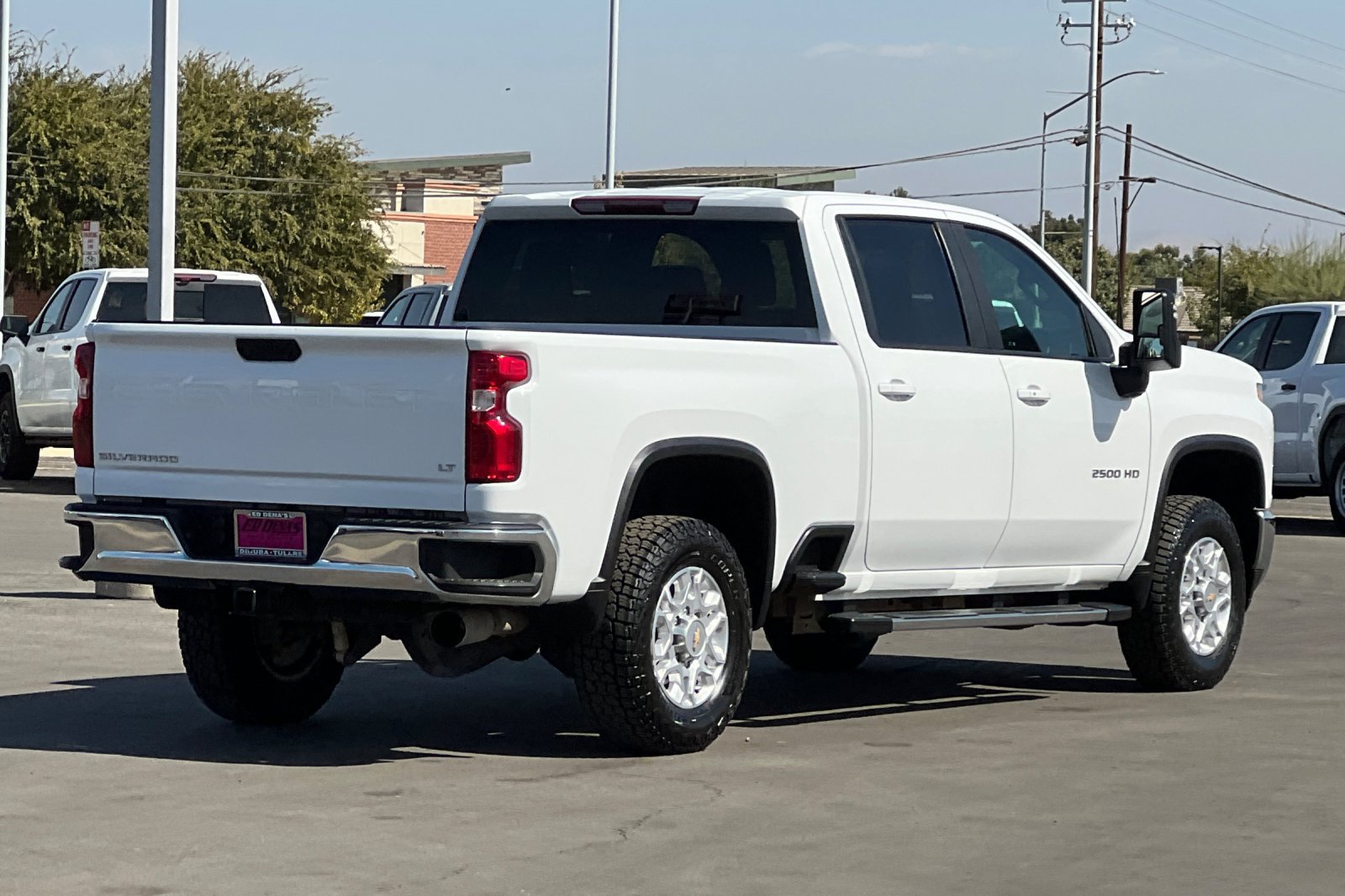 Used 2022 Chevrolet Silverado 2500 LT w/ Convenience Package AWD/4WD image 4