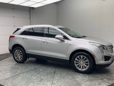 Used 2017 Cadillac XT5 Luxury image 44