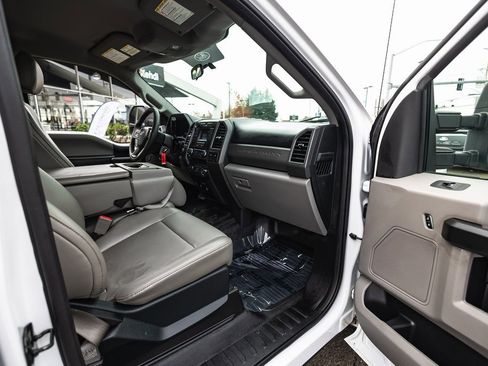 Used 2017 Ford F350 XL w/ Power Equipment Group image 30