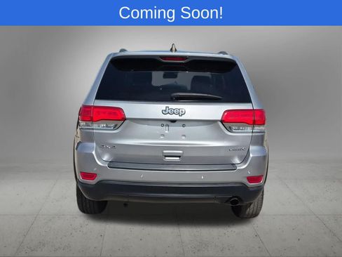 Used 2019 Jeep Grand Cherokee Laredo AWD/4WD image 5