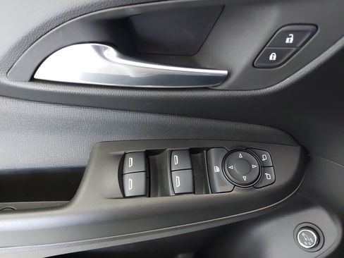 Used 2025 Buick Envista Avenir FWD image 26
