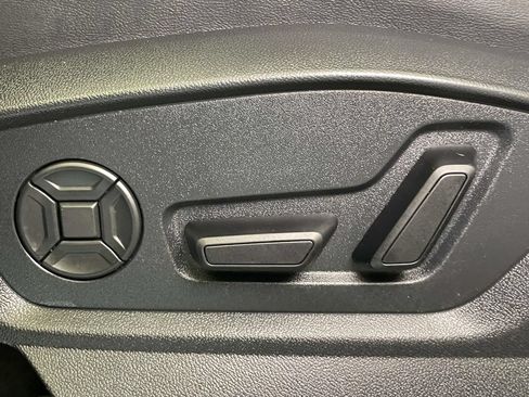 Used 2025 Audi Q7 3.0T Premium Plus AWD/4WD image 17