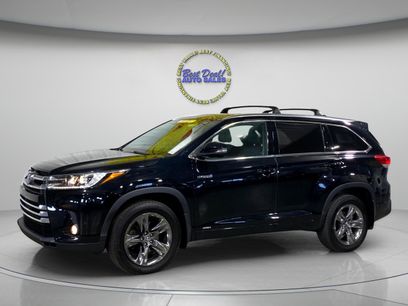 Used 2017 Toyota Highlander Limited Platinum