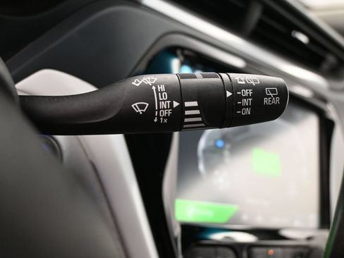 Used 2018 Chevrolet Bolt LT FWD image 17