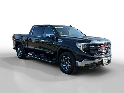 Used 2023 GMC Sierra 1500 SLT w/ SLT Premium Plus Package image 7