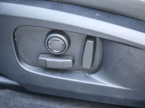 Used 2024 Jaguar F-PACE R-Dynamic S image 22