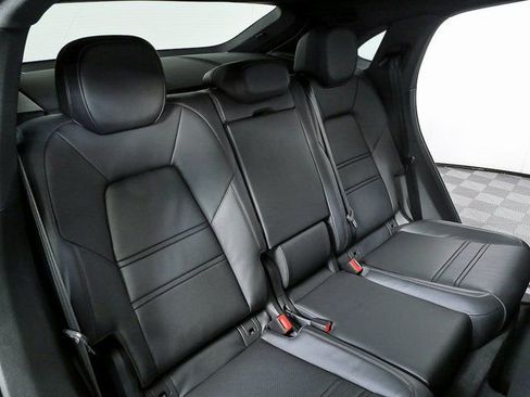 New 2026 Porsche Cayenne AWD image 23