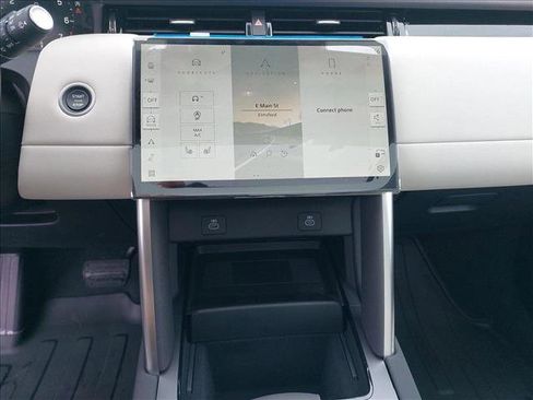 New 2025 Land Rover Discovery Sport S image 21