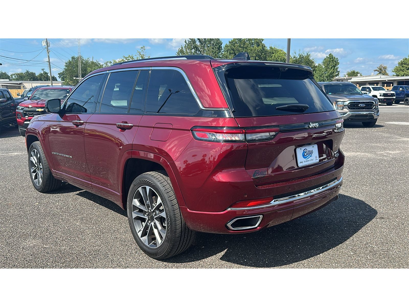 Used 2023 Jeep Grand Cherokee Overland w/ Adv Protech Group III RWD image 3