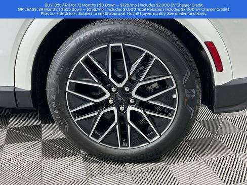 Used 2025 Ford Mustang Mach-E Premium image 33