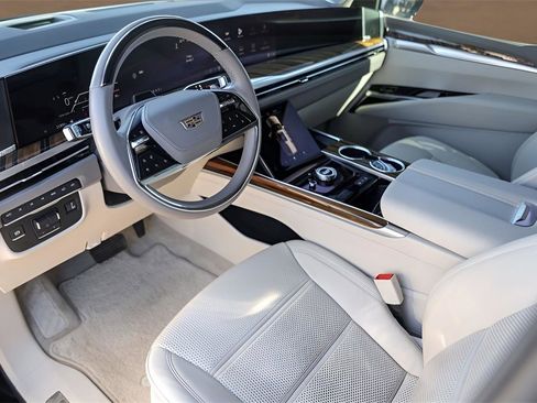 Certified 2025 Cadillac Escalade Sport Platinum image 10