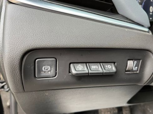 Used 2022 Buick Enclave Premium w/ Experience Buick Package image 23