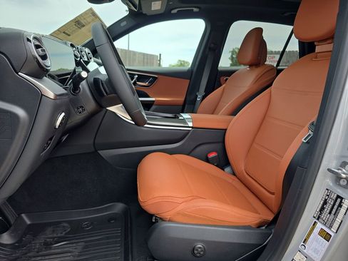 New 2026 Mercedes-Benz GLC 300 4MATIC image 10