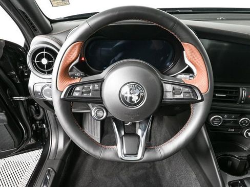 New 2025 Alfa Romeo Giulia w/ Driving Assist Package image 12